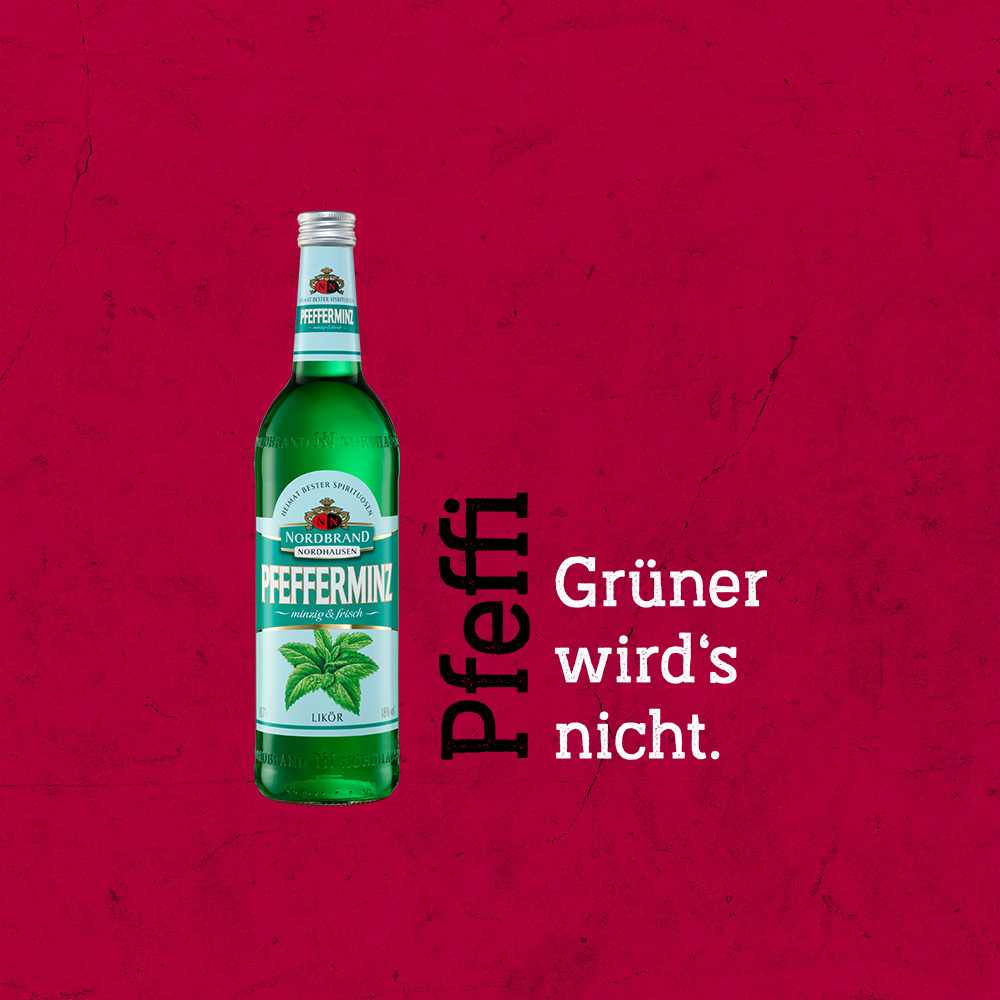 Man sieht das Pfeffi Logo inklusive Claim auf rotem Grund.